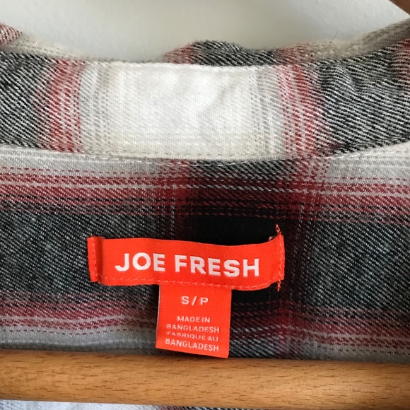 ✨3 for 15✨Plaid Flannel Cropped Shirt - Picture 4 of 7